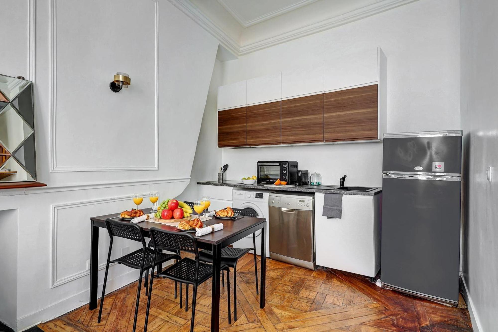 Eiffel Tower & Invalides - 1Br - Cityapartmentstay Paris Exterior foto
